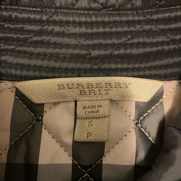 Burberry Quilted Jacket like NEW Size S - Picture 2 of 5